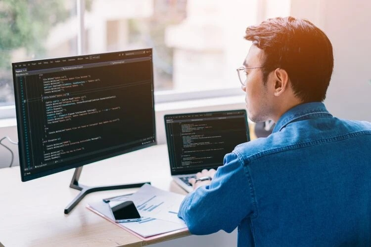 PROGRAMMING ADVANCED